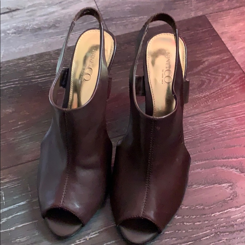 NINE & CO BY NINE WEST OPEN TOED HEELS